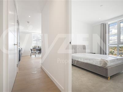HALLWAY/BEDROOM